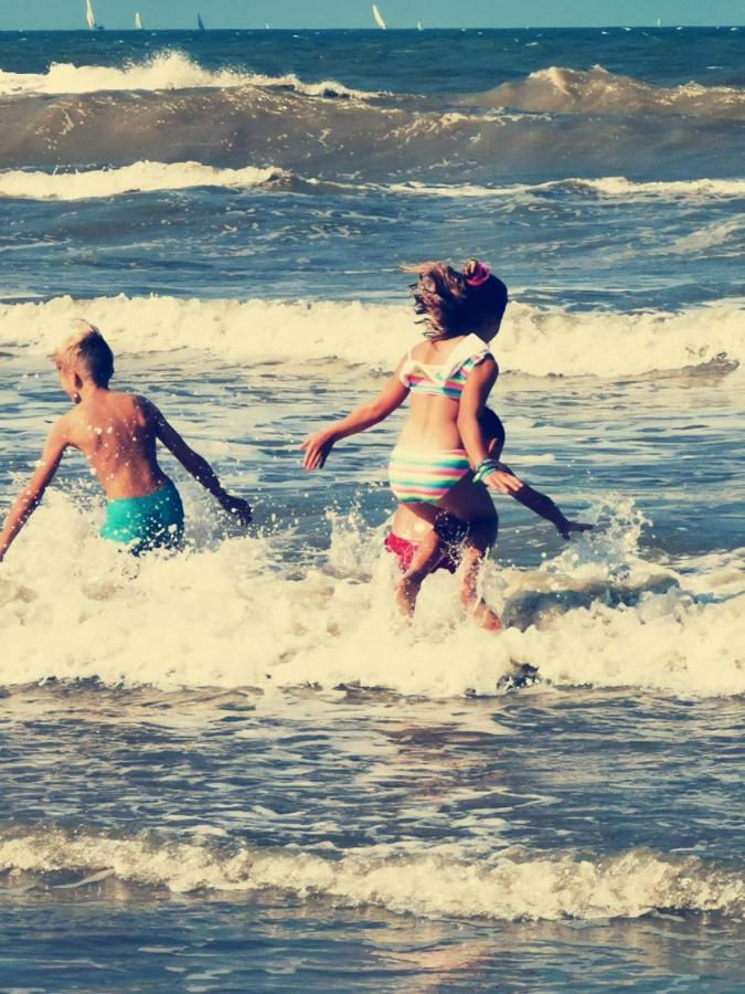 Westende Zeezicht ميدل كيرك المظهر الخارجي الصورة